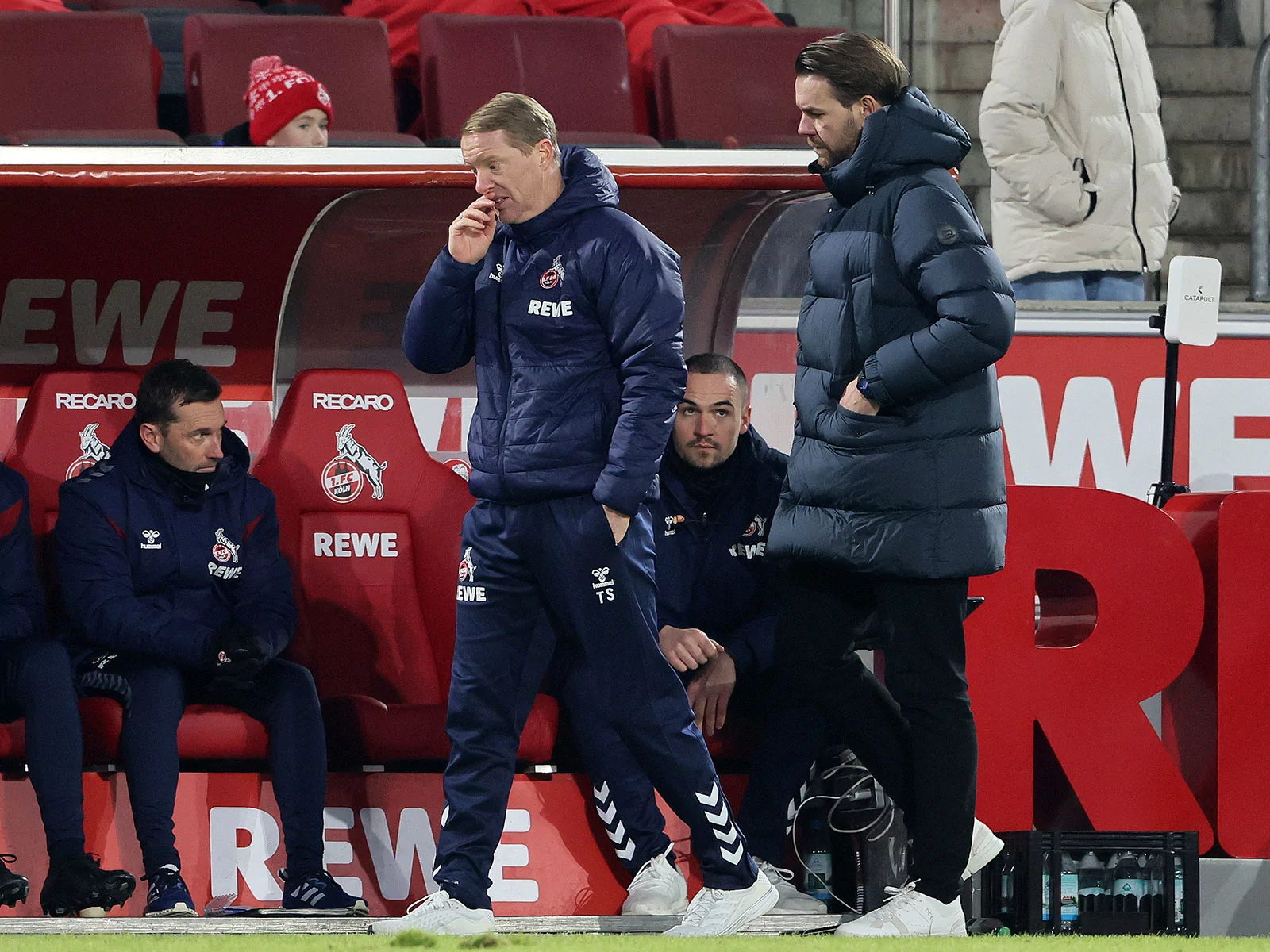 1. FC Köln: Deswegen muss Timo Schultz die Abwehr einmal mehr umbauen. 