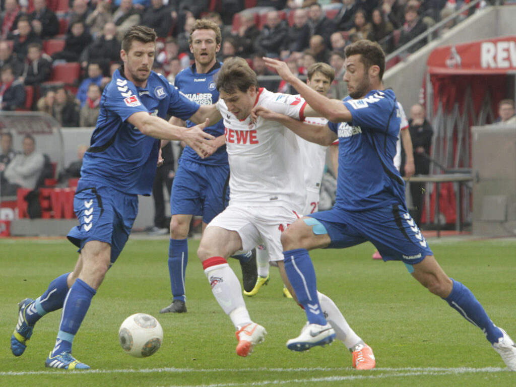 Patrick Helmes vom 1. FC Köln gegen den Karlsruher SC