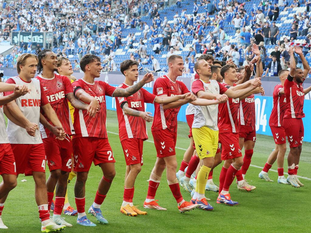 Jubel der Mannschaft des 1. FC Köln.