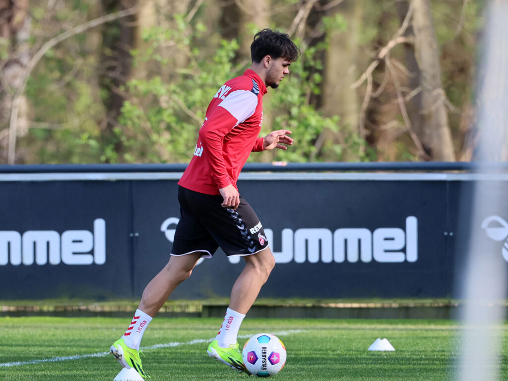 Max Finkgräfe wieder im Training des 1. FC Köln