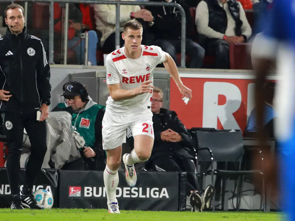 Steffen Tigges für den 1. FC Köln gegen den 1. FC Magdeburg