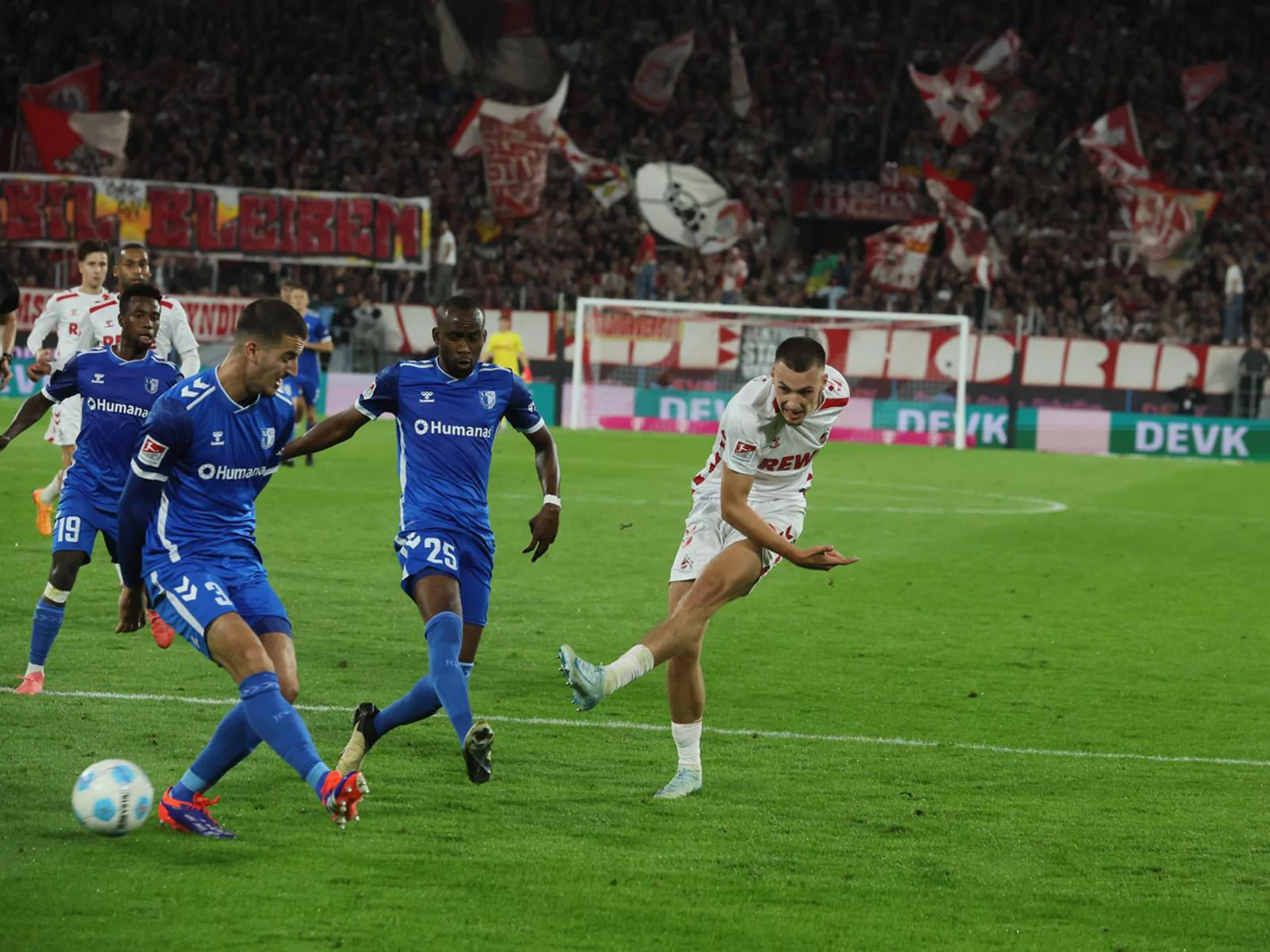 1. FC Köln gegen den 1. FC Magdeburg