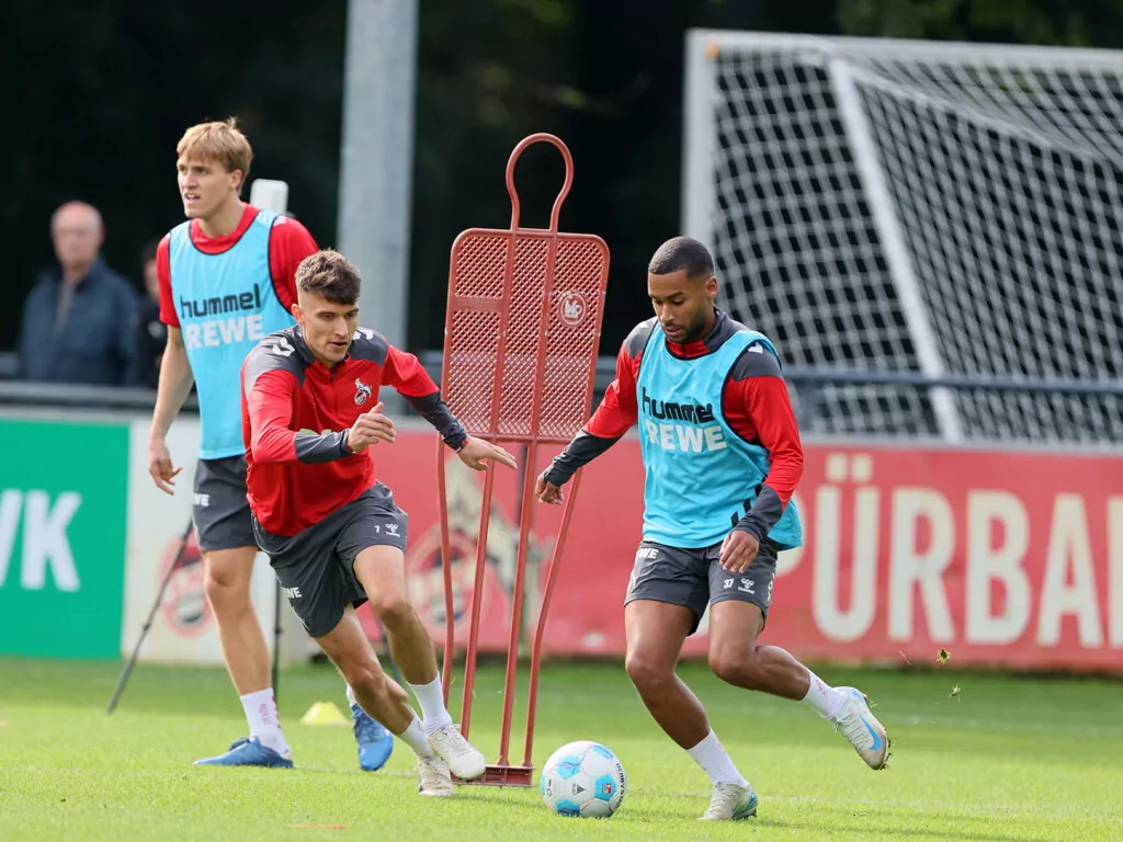 Dejan Ljubicic beim Training des 1. FC Köln.
