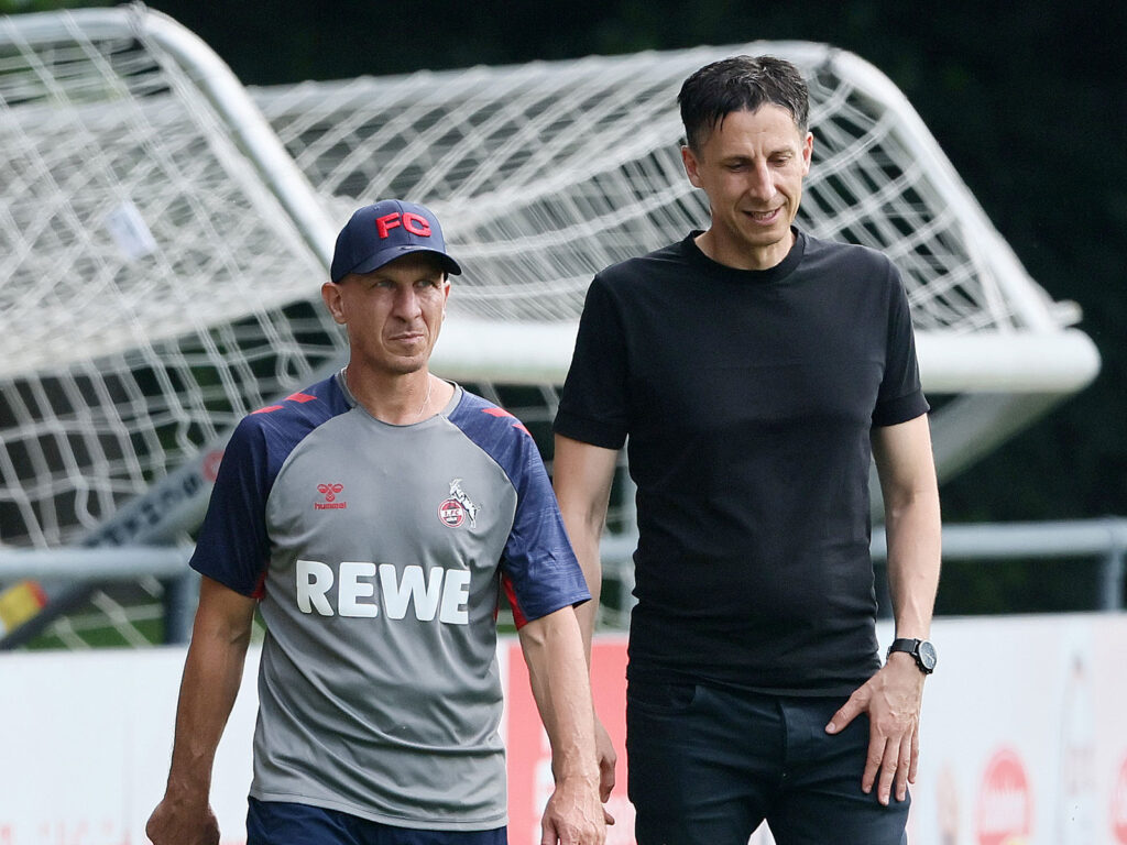 Gerhard Struber und Christian Keller im Gespräch beim 1. FC Köln