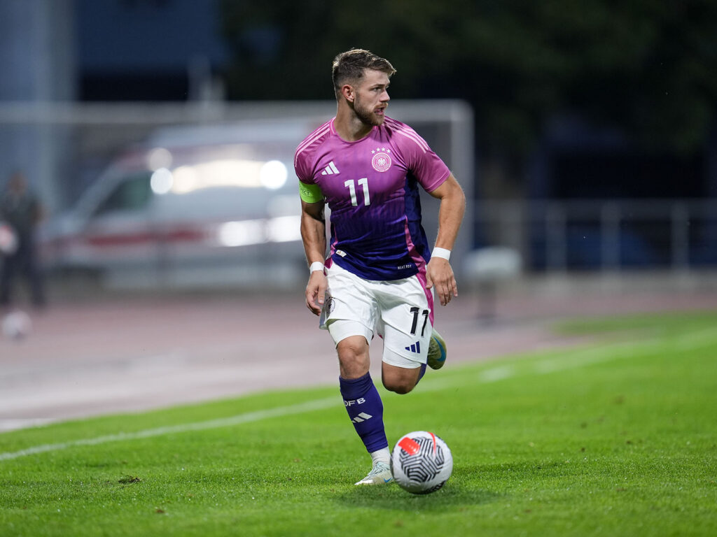 Jan Thielmann im Trikot der U21