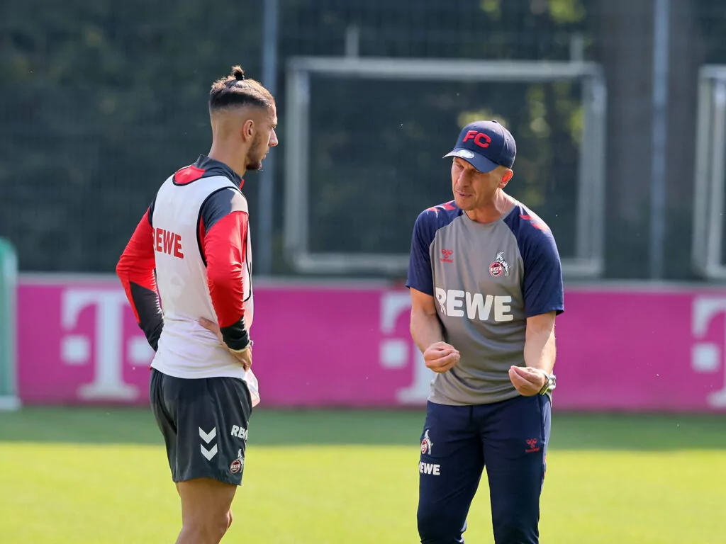 Leart Pacarada beim Training des 1. FC Köln