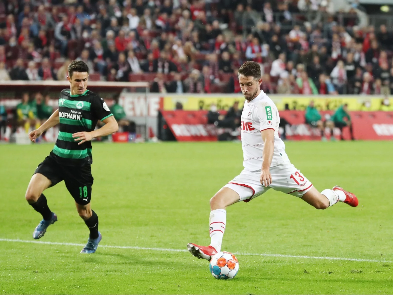 Mark Uth 2021 gegen Greuther Fürth.