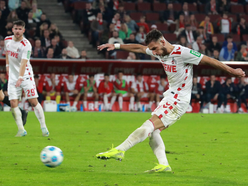 Leart Pacarada vom 1. FC Köln.