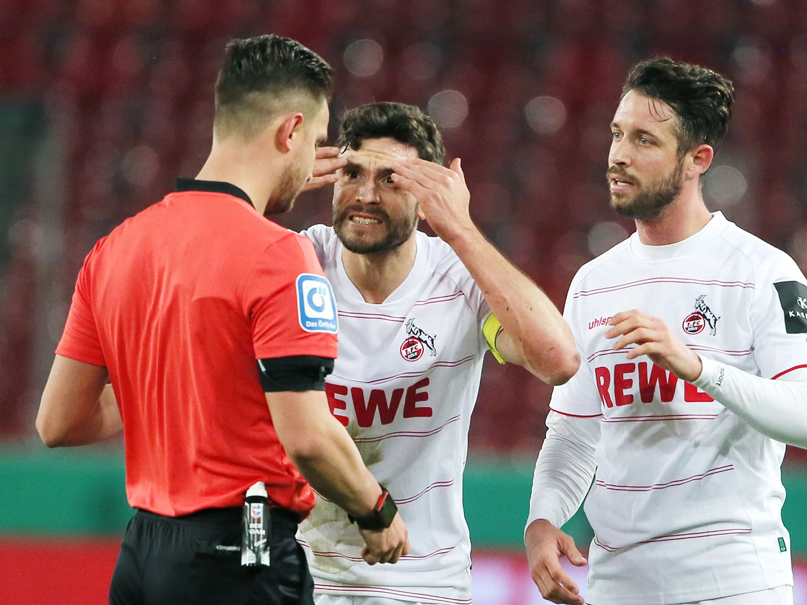 Daniel Schlager im Spiel des 1. FC Köln gegen den Hamburger SV