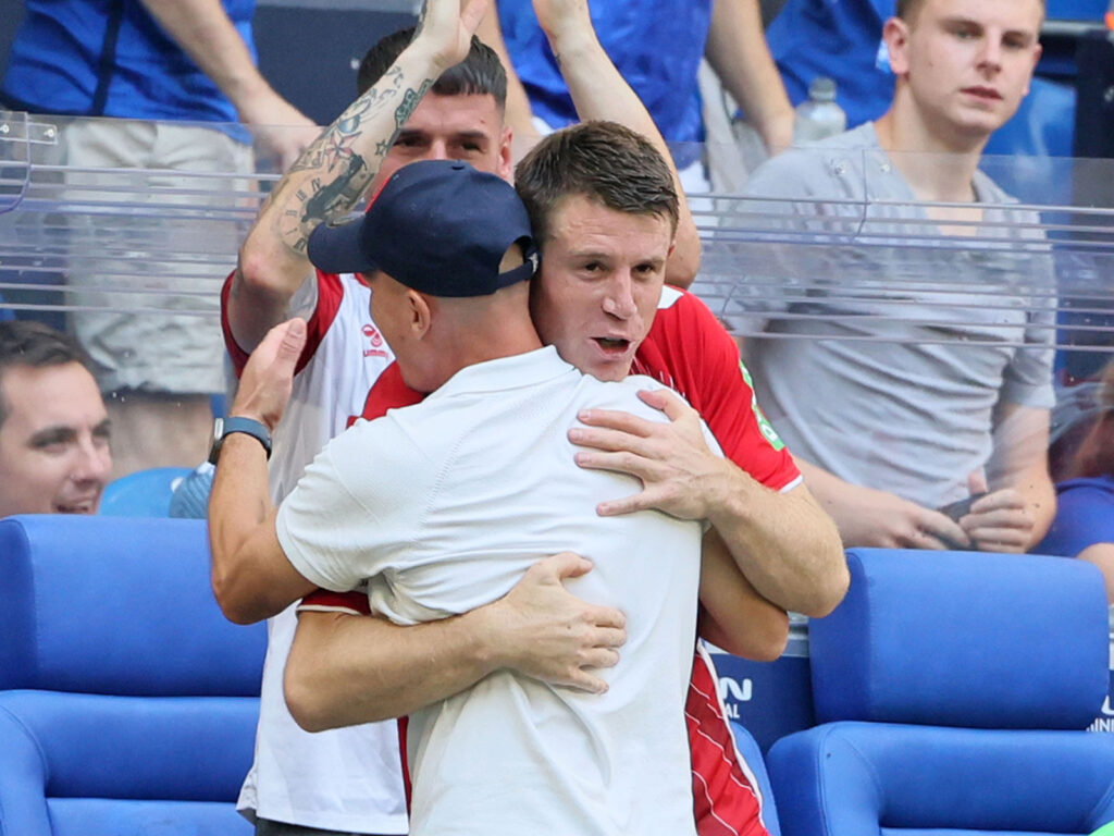 Dominique Heintz mit Gerhard Struber beim 1. FC Köln