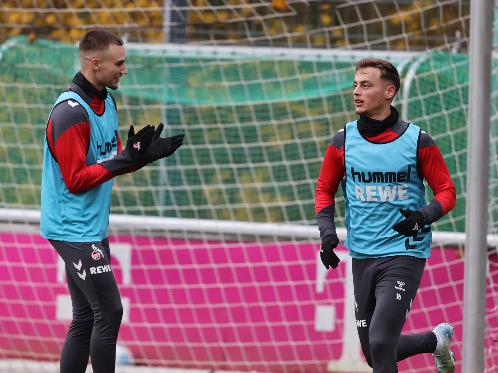 Tim Lemperle und Marvin Obuz beim Training des 1. FC Köln
