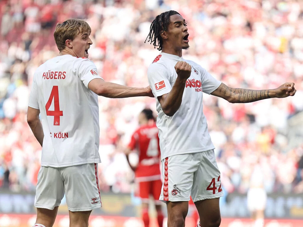 Damion Downs jubelt nach einem Tor des 1. FC Köln