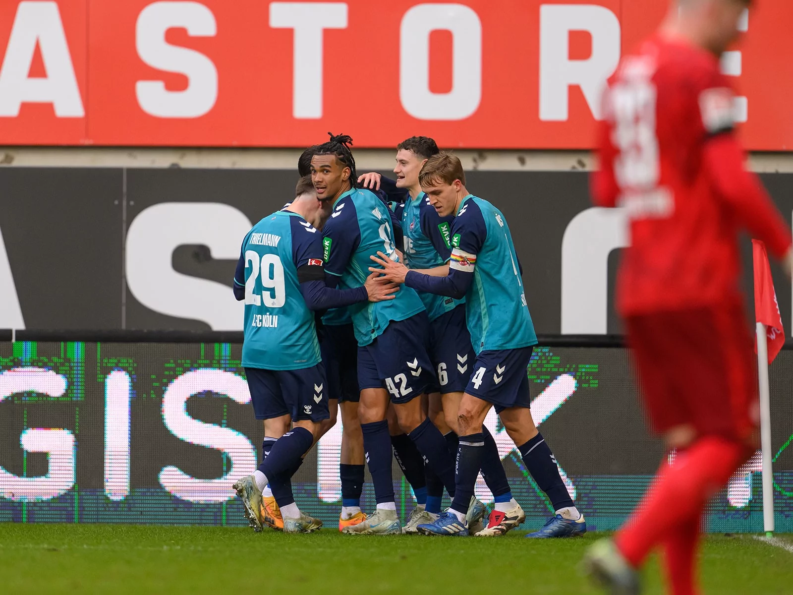 Die Spieler des 1. FC Köln jubeln