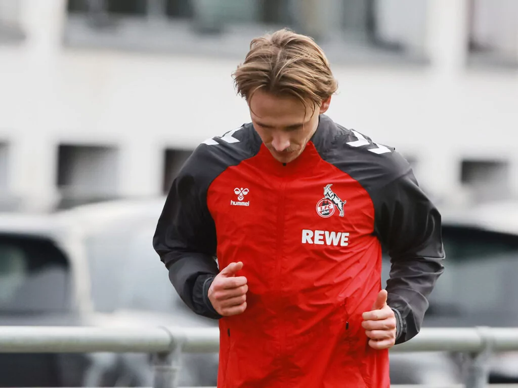 Mathias Olesen im Training des 1. FC Köln