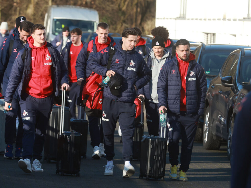 Denis Huseinbasic und Jusuf Gazibegovic auf dem Weg ins Trainingslager mit dem 1. FC Köln