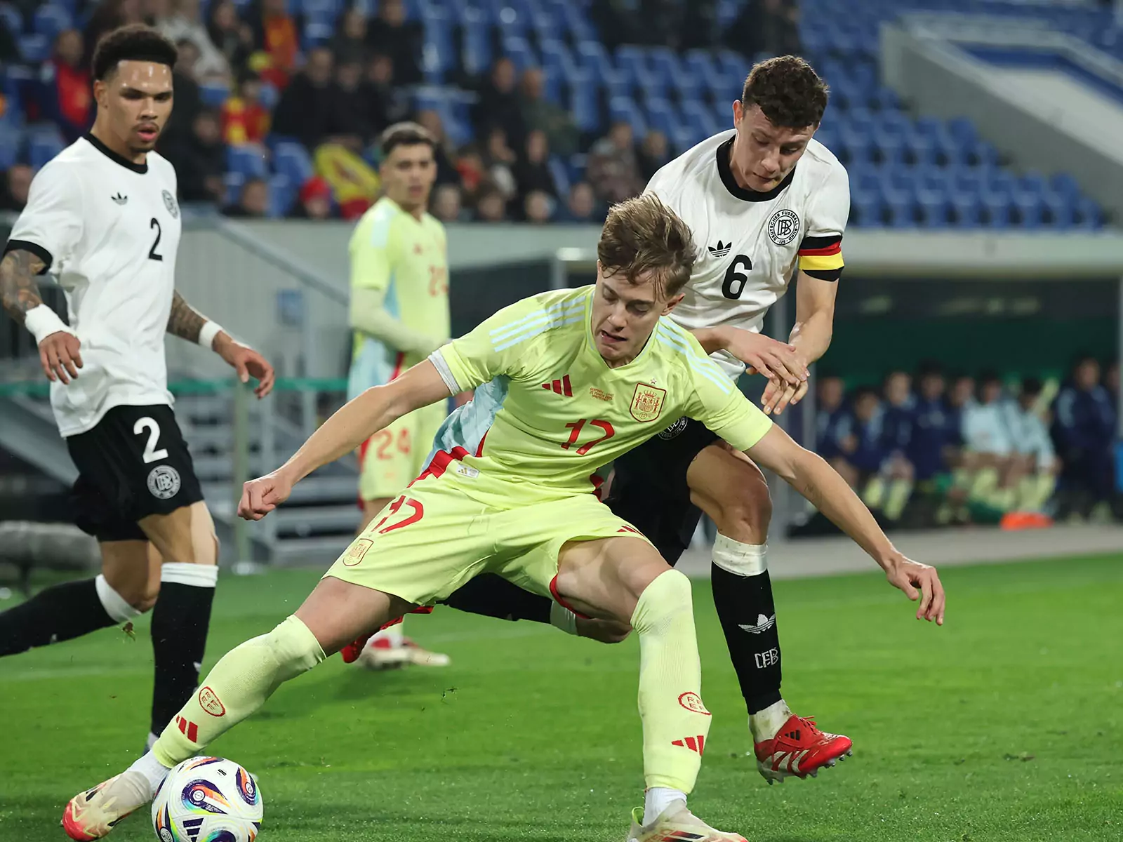 Eric Martel im Länderspiel gegen Spanien