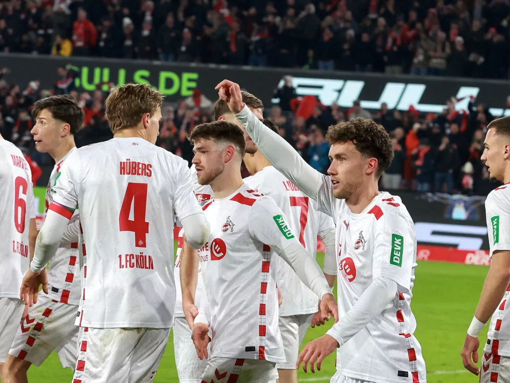 Luca Waldschmidt jubelt nach dem Treffer zum 2:1