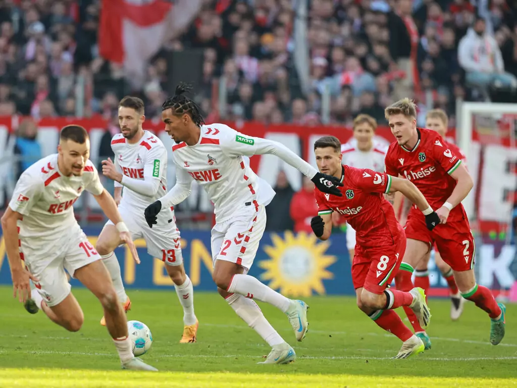 Das Hinspiel zwischen Hannover 96 und dem 1. FC Köln endete 2:2
