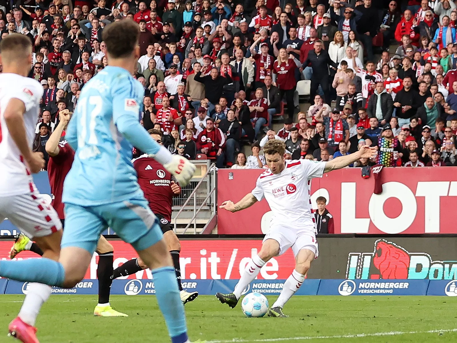 Florian Kainz bei seinem Treffer zum 2:1
