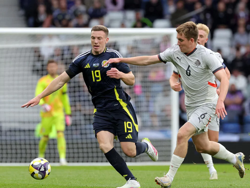 Islands Nationalspieler Isak Johannesson läuft künftig im Trikot des 1. FC Köln auf.