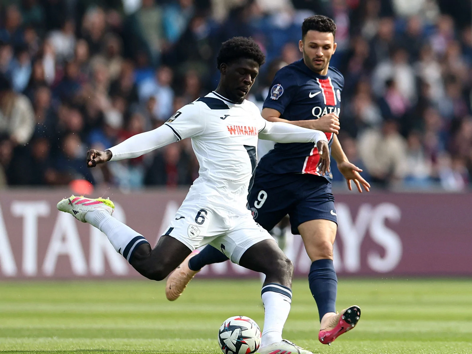Étienne Youté Kinkoué im Einsatz für Le Havre
