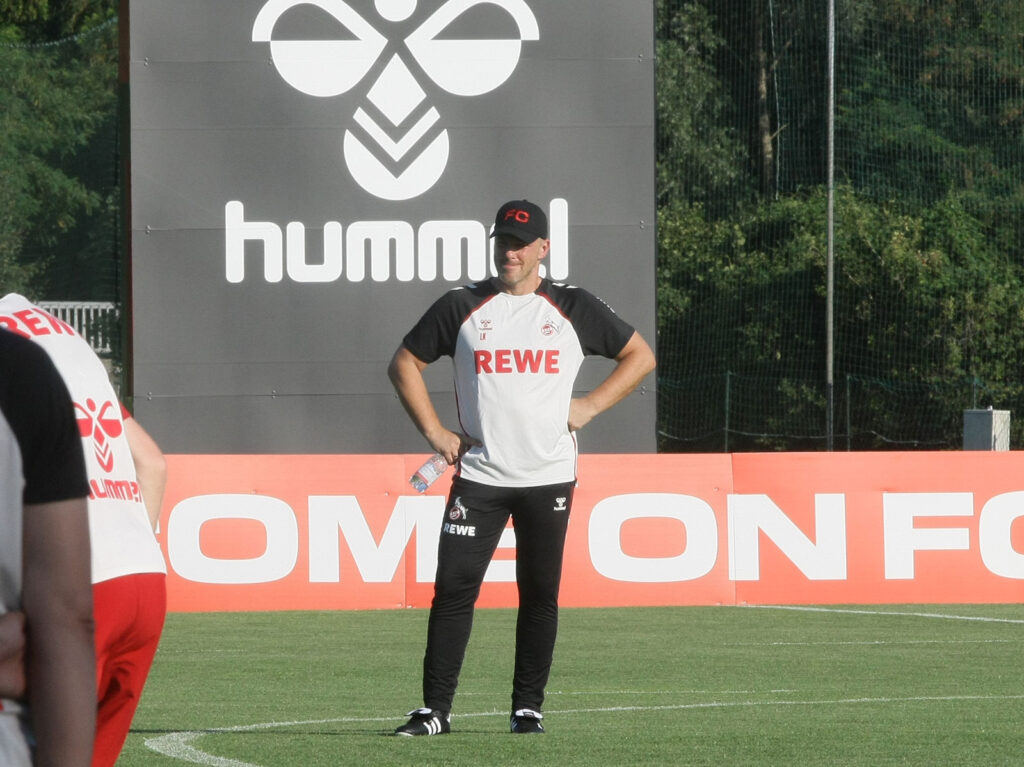 Lukas Kwasniok beim Training des 1. FC Köln