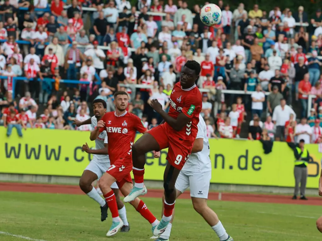 Ragnar Ache im Spiel gegen den Siegburger SV