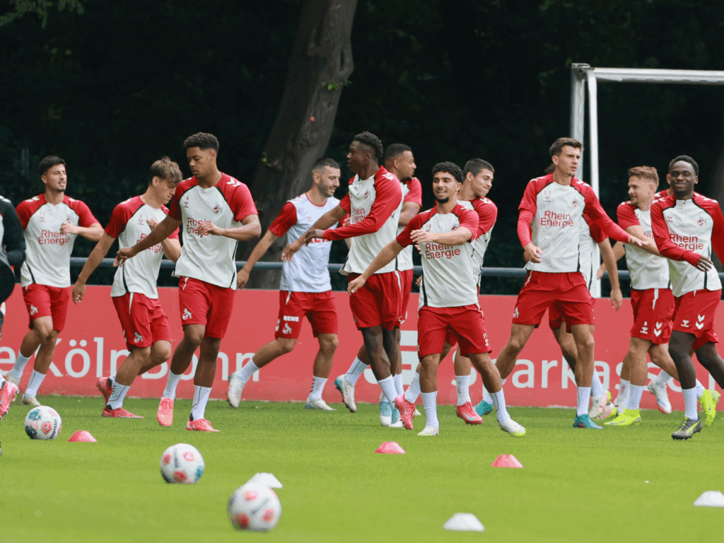 Die U21 des 1. FC Köln beim Training