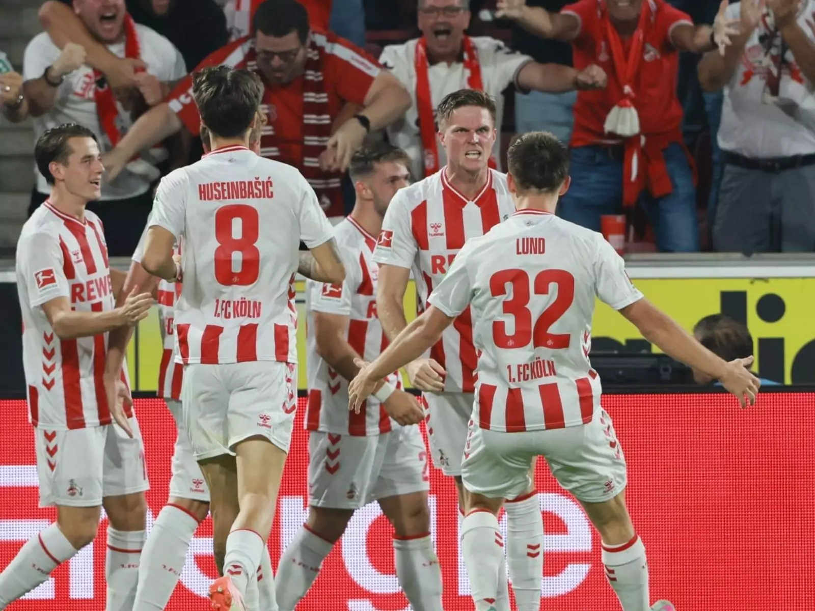 Jubel bei den Spielern des 1. FC Köln