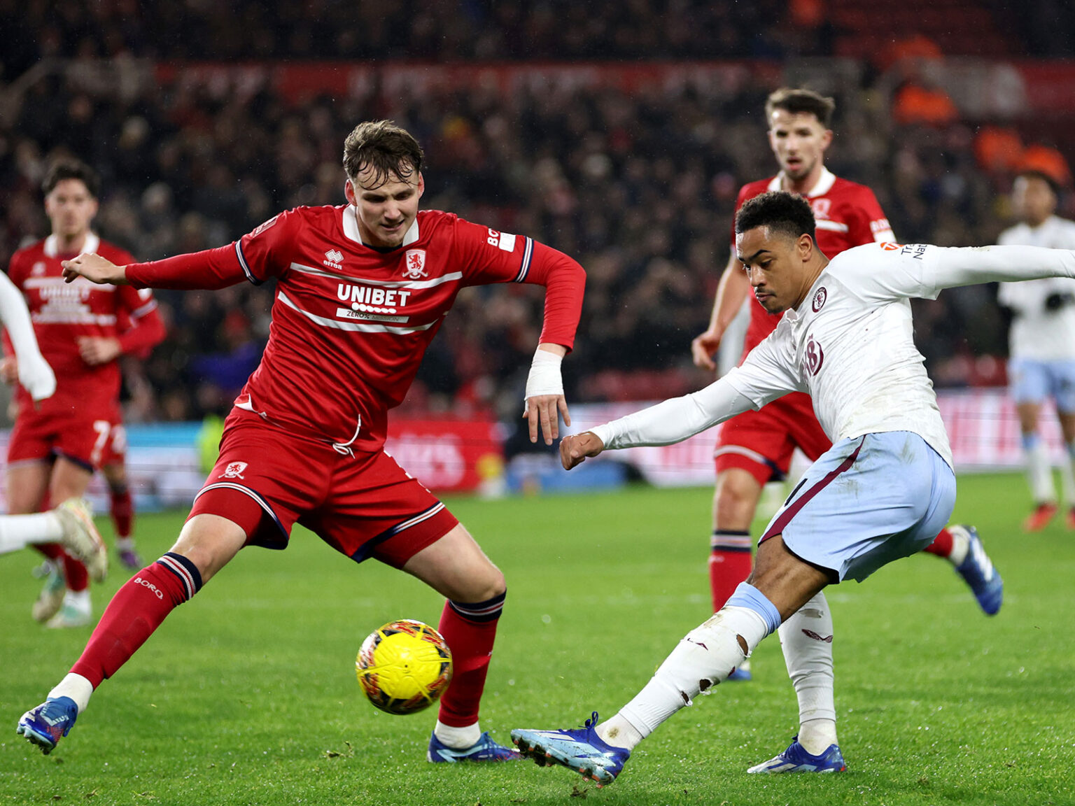 verpflichtet-der-1-fc-k-ln-rav-van-den-berg