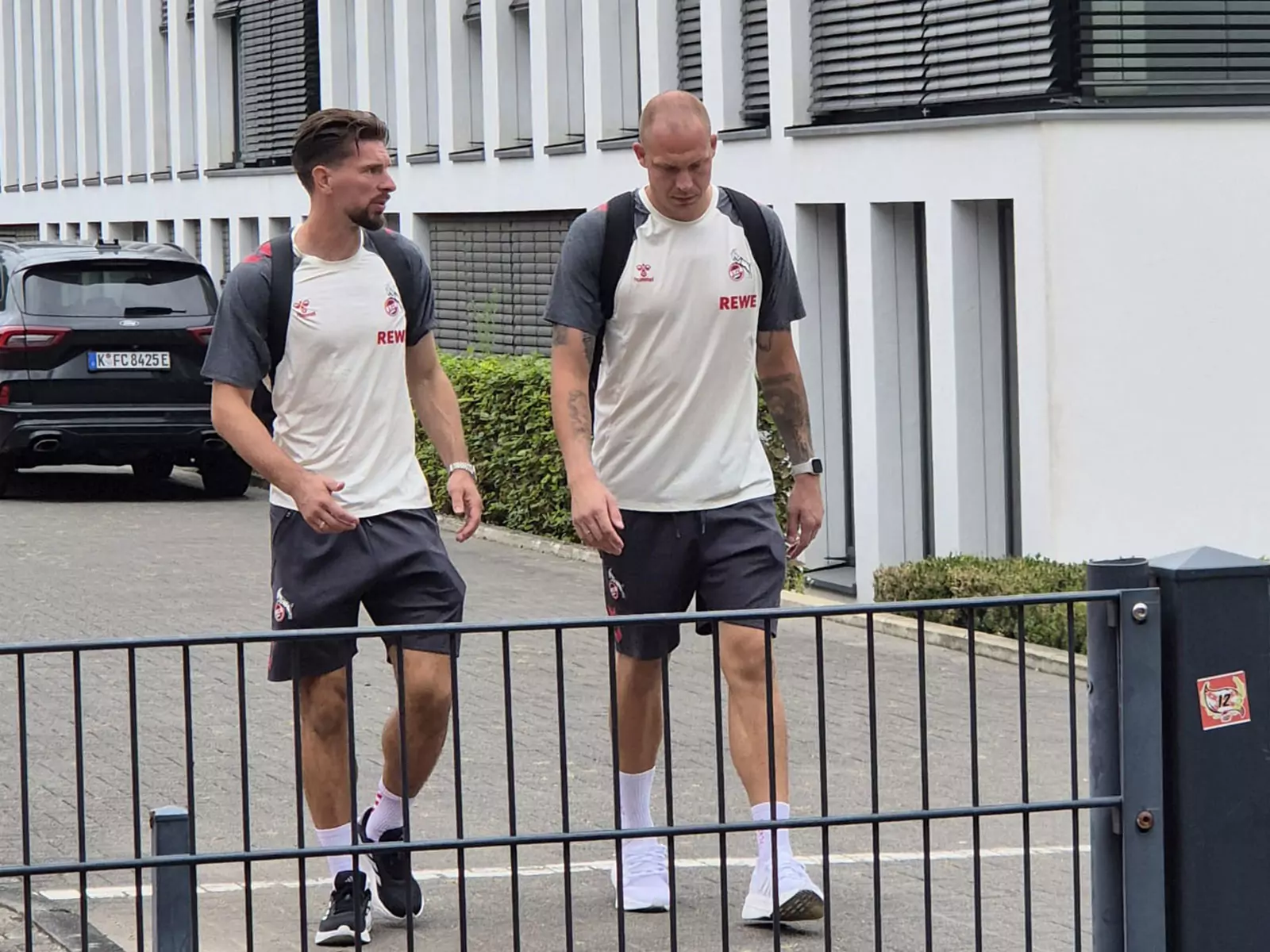 Ron-Robert Zieler und Matthias Köbbing