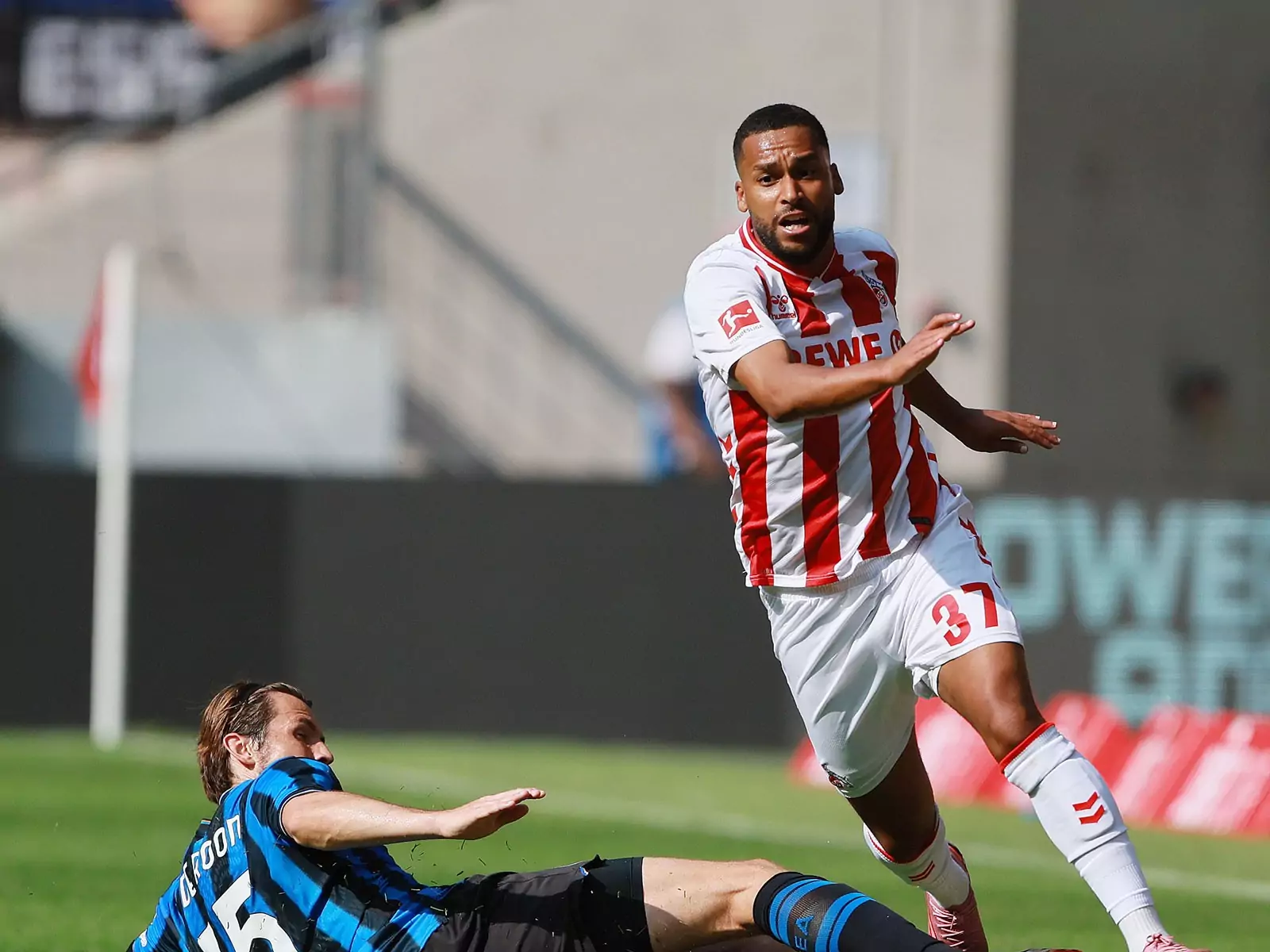 Linton Maina im Spiel gegen Atalanta Bergamo