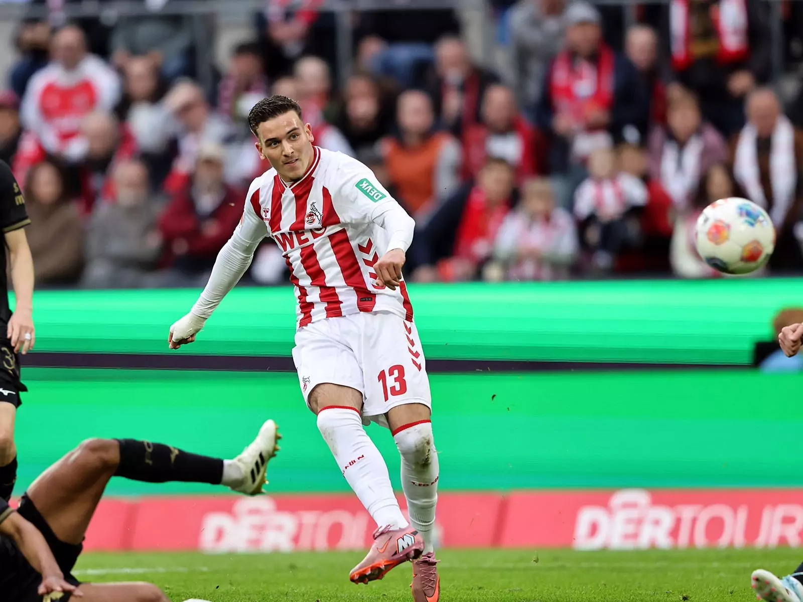 Said El Mala trifft zum 1:1 gegen den FC Augsburg