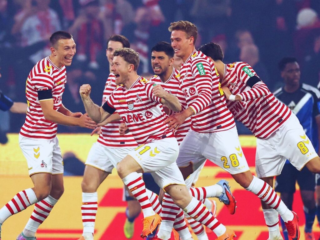 Florian Kainz jubelt mit der Mannschaft