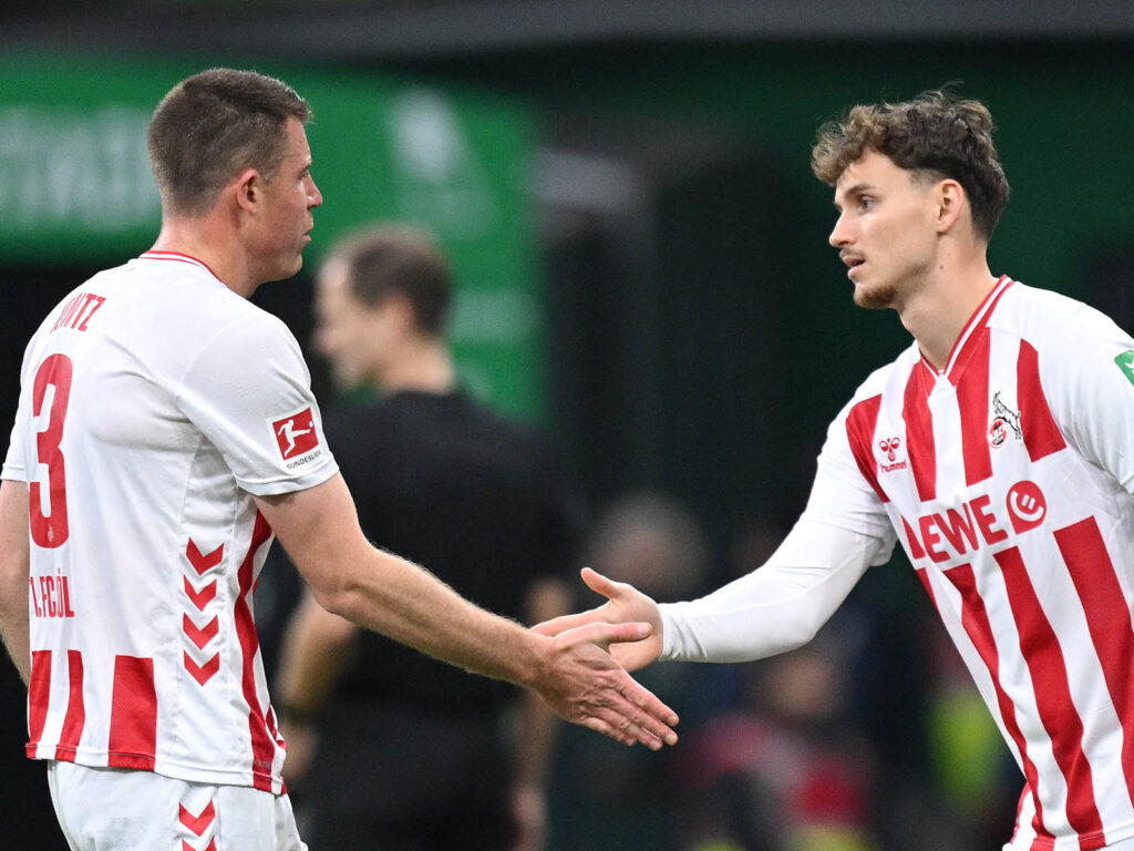 Dominique Heintz und Rav van den Berg im Spiel gegen Bremen