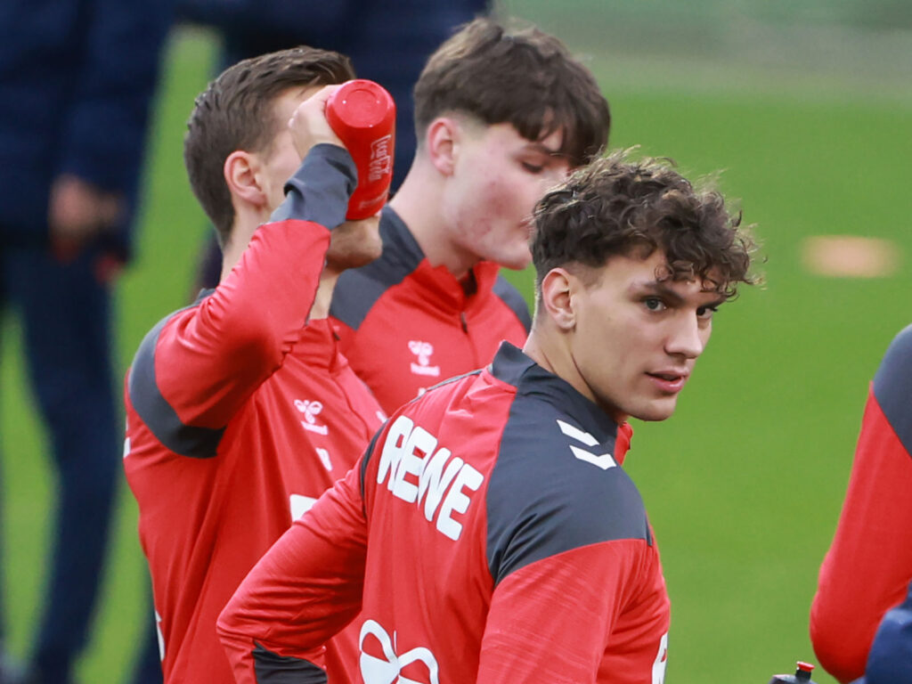 Julian Pauli beim Training des 1. FC Köln