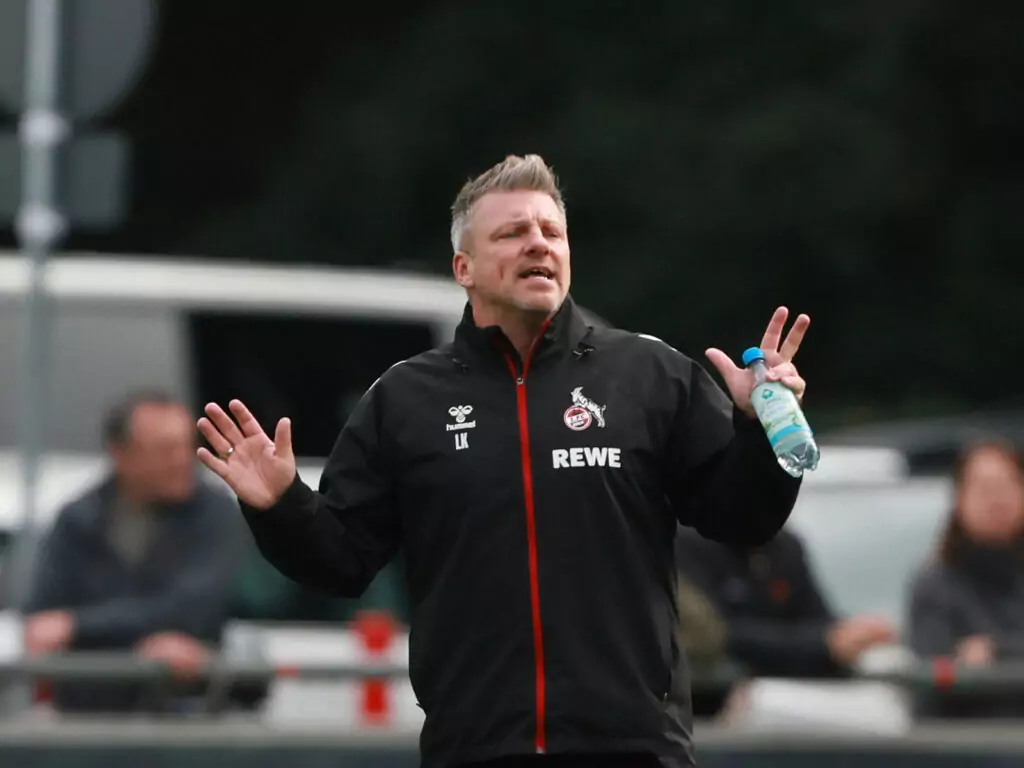 Lukas Kwasniok beim training des 1. FC Köln