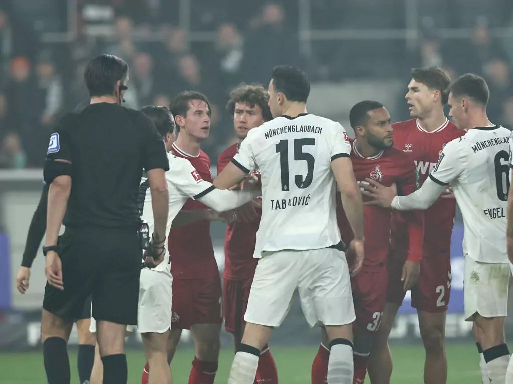 Rudelbildung im Rheinischen Derby