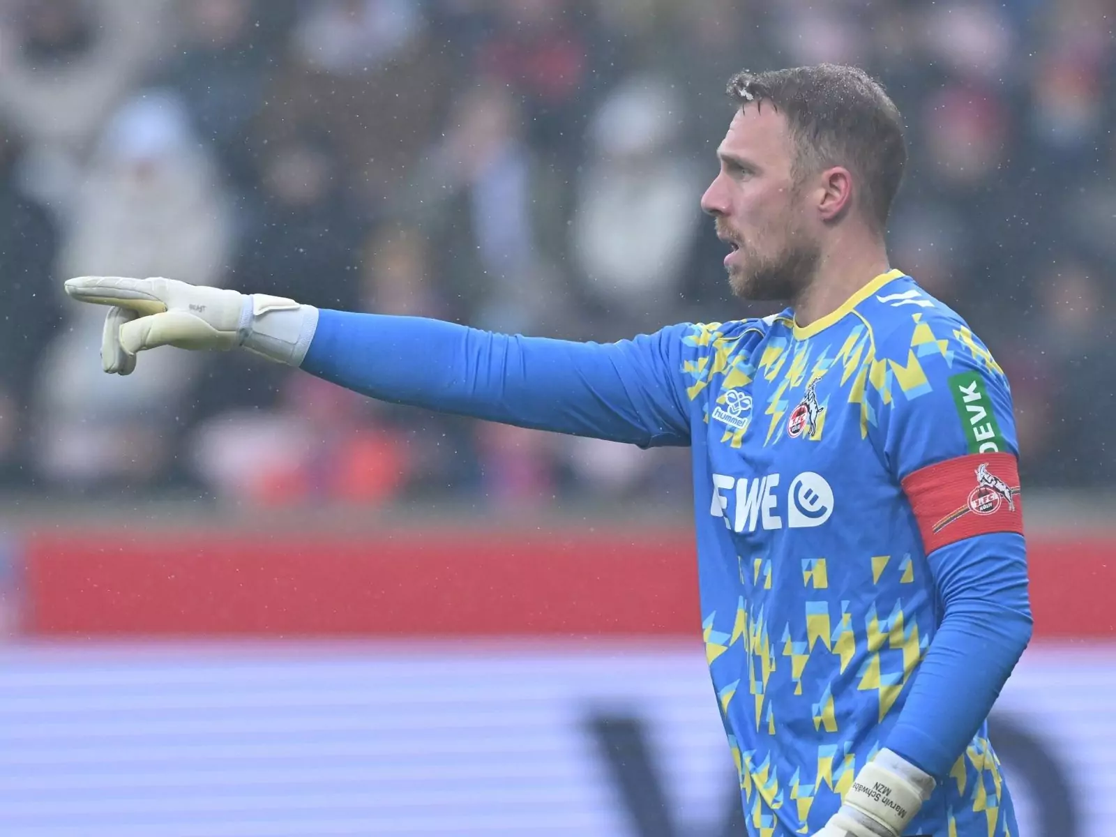 Marvin Schwäbe im Duell gegen den 1. FC Heidenheim
