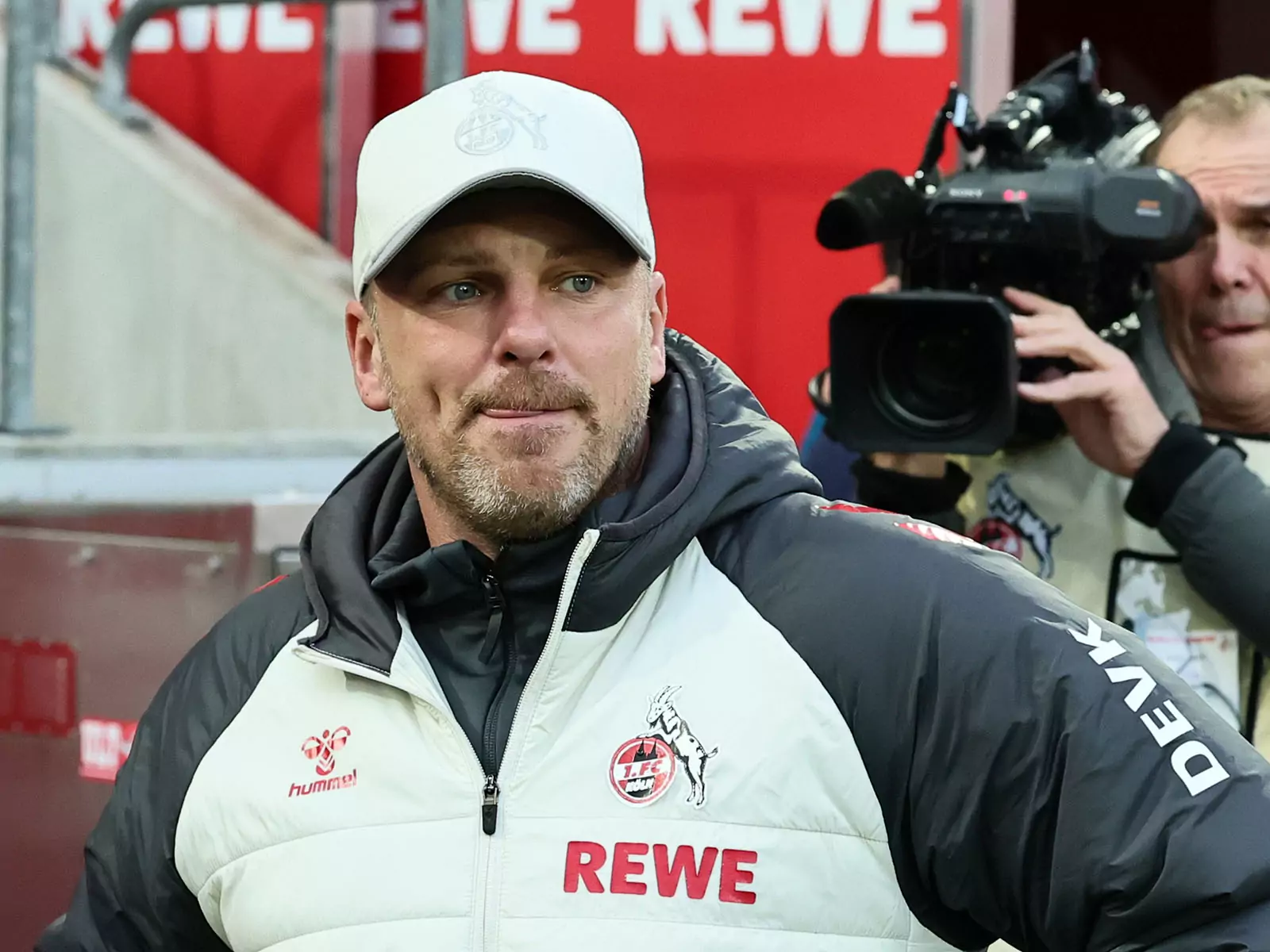 Lukas Kwasniok im Spiel des 1. FC Köln gegen Mainz