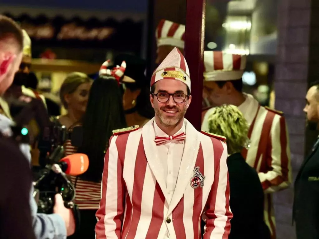 Philipp Liesenfeld bei der Karnevalssitzung des 1. FC Köln