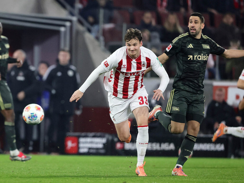 Rav van den Berg im Spiel des 1. FC Köln gegen Union Berlin