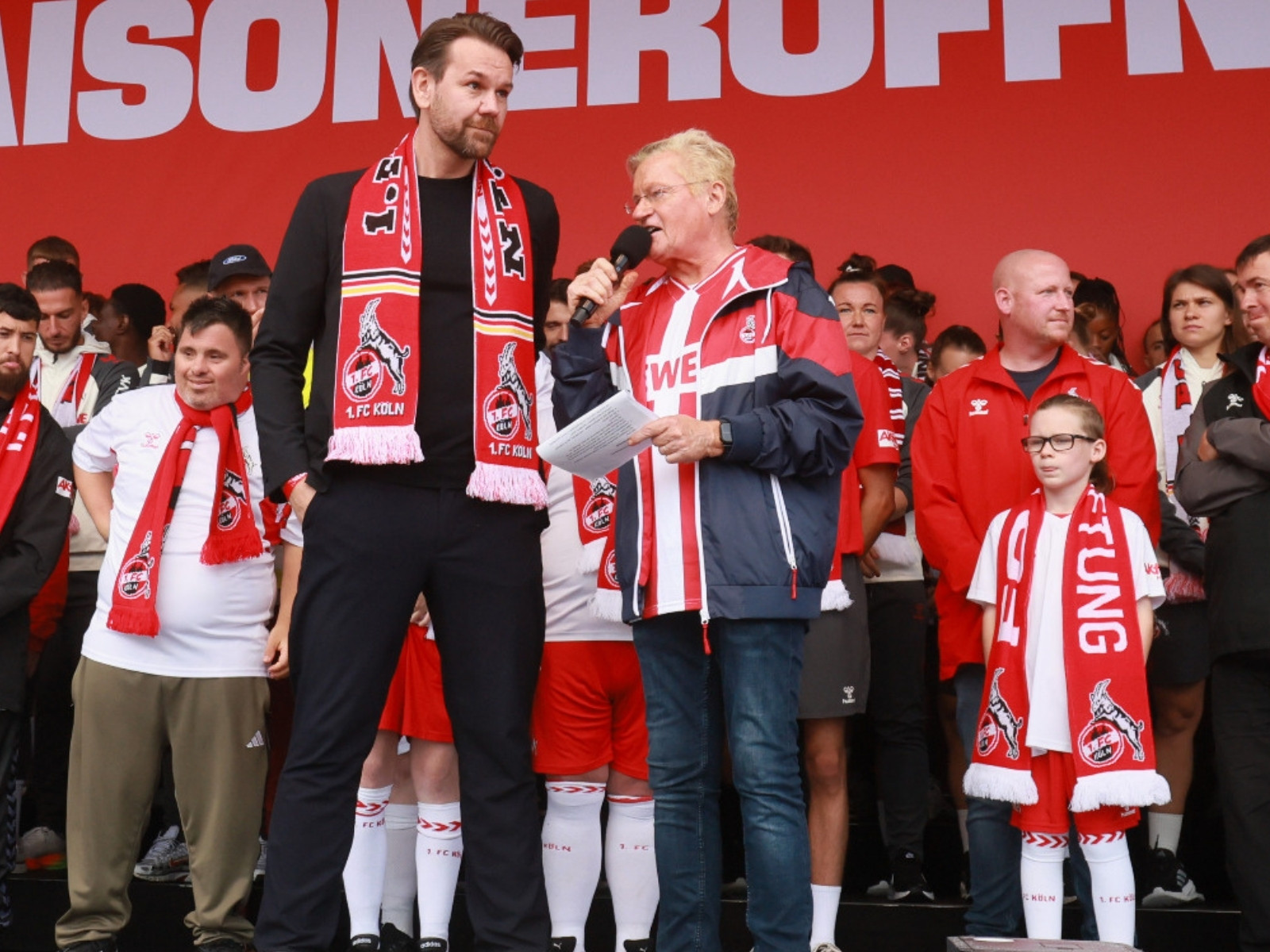 Stadionsprecher Michael Trippel mit Geschäftsführer Thomas Kessler
