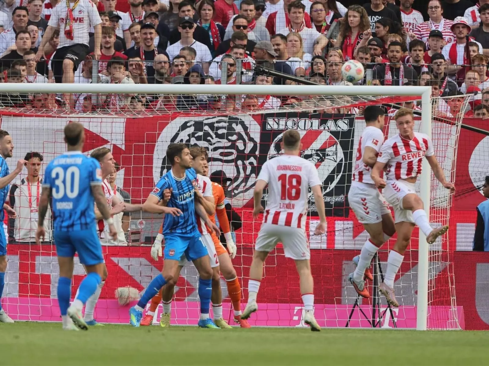 1. FC Köln gegen den 1. FC Heidenheim