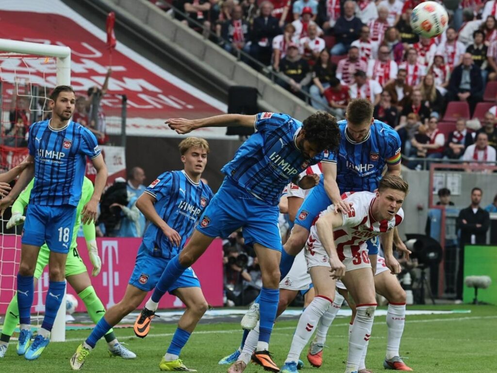 Marius Bülter vom 1. FC Köln gegen den 1. FC Heidenheim