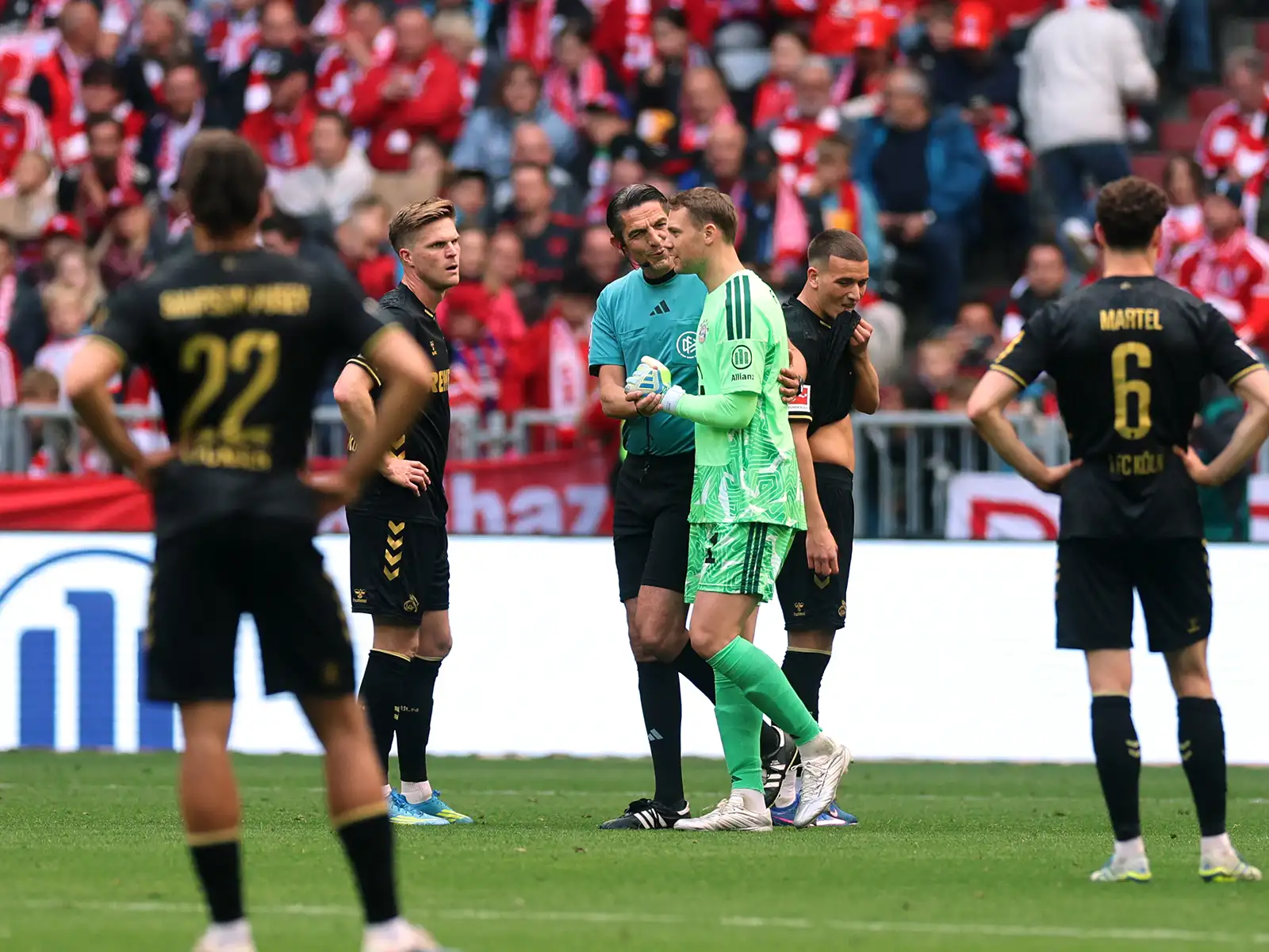 Der 1. FC Köln verabschiedet sich mit deftiger Bayern-Pleite in die Sommerpause