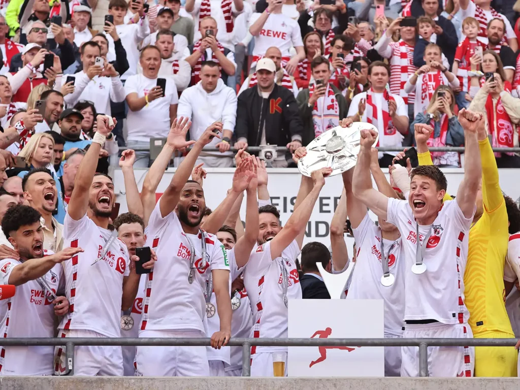 Jubel beim FC: Nach dem Erfolg über Kaiserslautern stand der Aufstieg fest