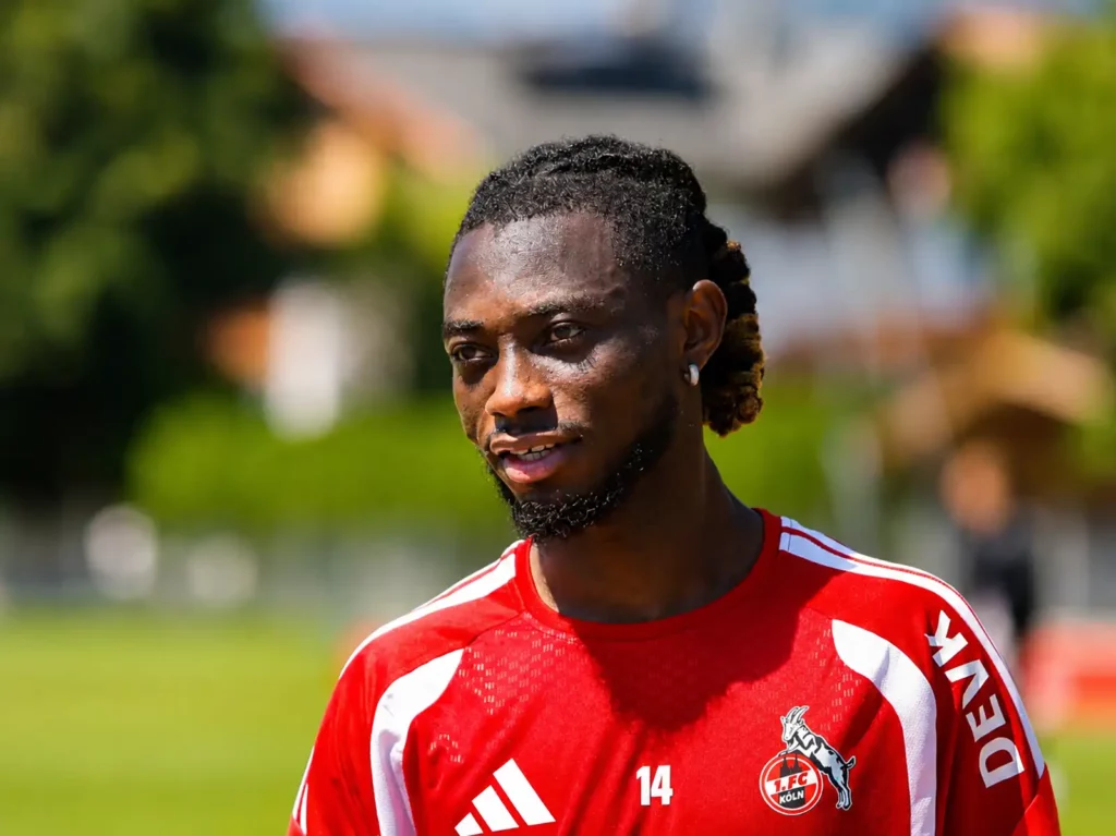 Gideon Mensah beim Training des 1. FC Köln