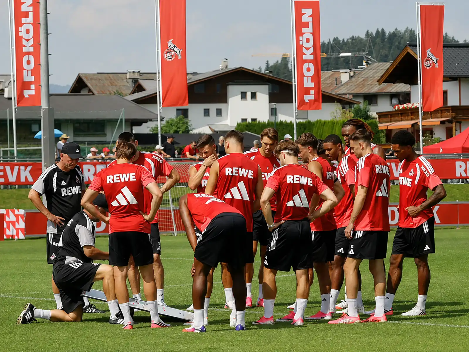 Neue Hierarchie beim FC: Wer übernimmt jetzt die Rolle des Führungsspielers beim 1. FC Köln?