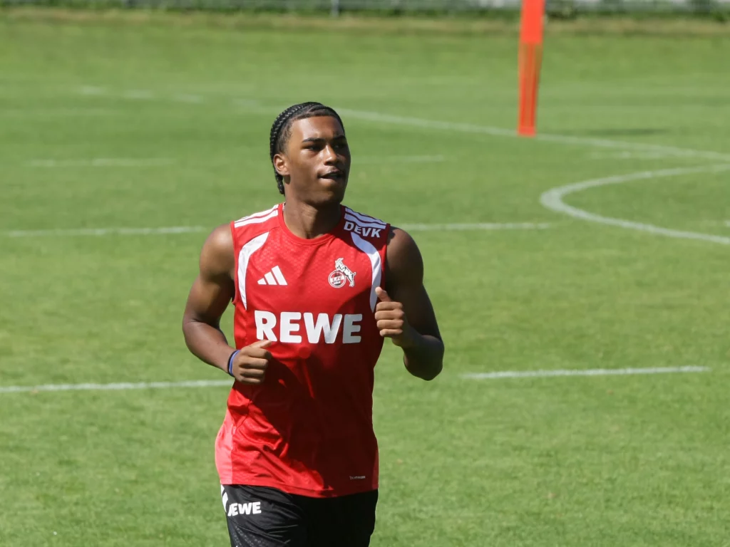 Reigan Heskey beim Training
